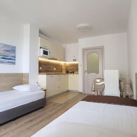 Cabacum Pleasure Beachfront Apart Otel *